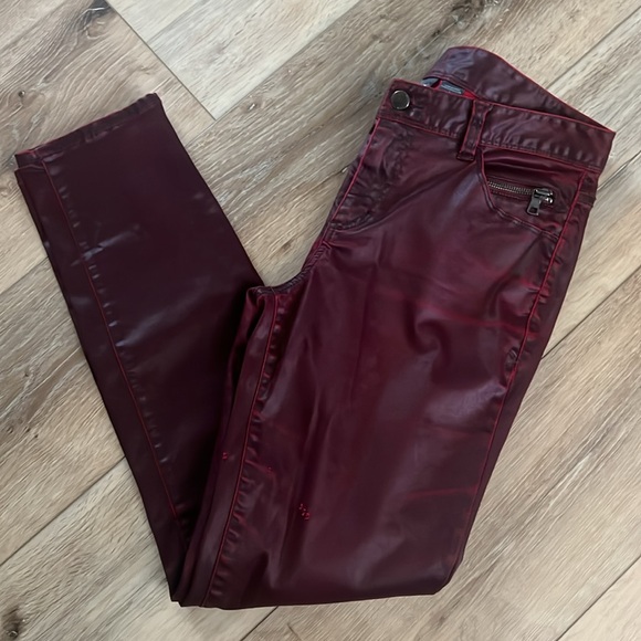 🛑 1 hour sale. Armani Exchange, merlot color jeans/pants, slight distress, sz 6 - Picture 1 of 13